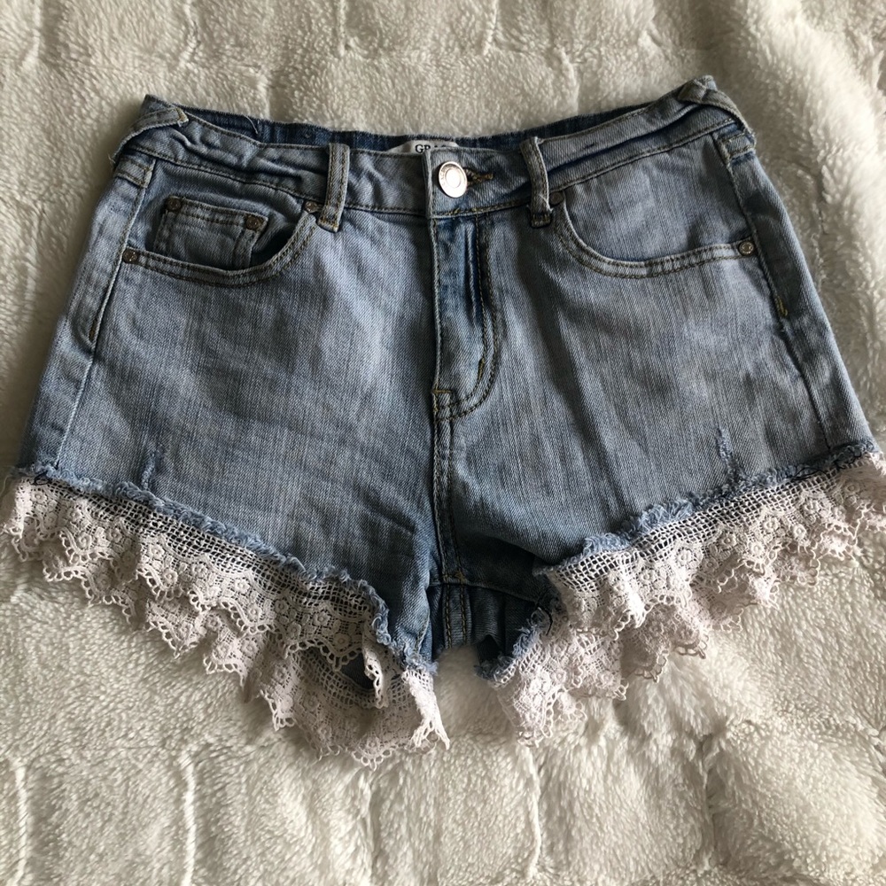 grace denim shorts!!